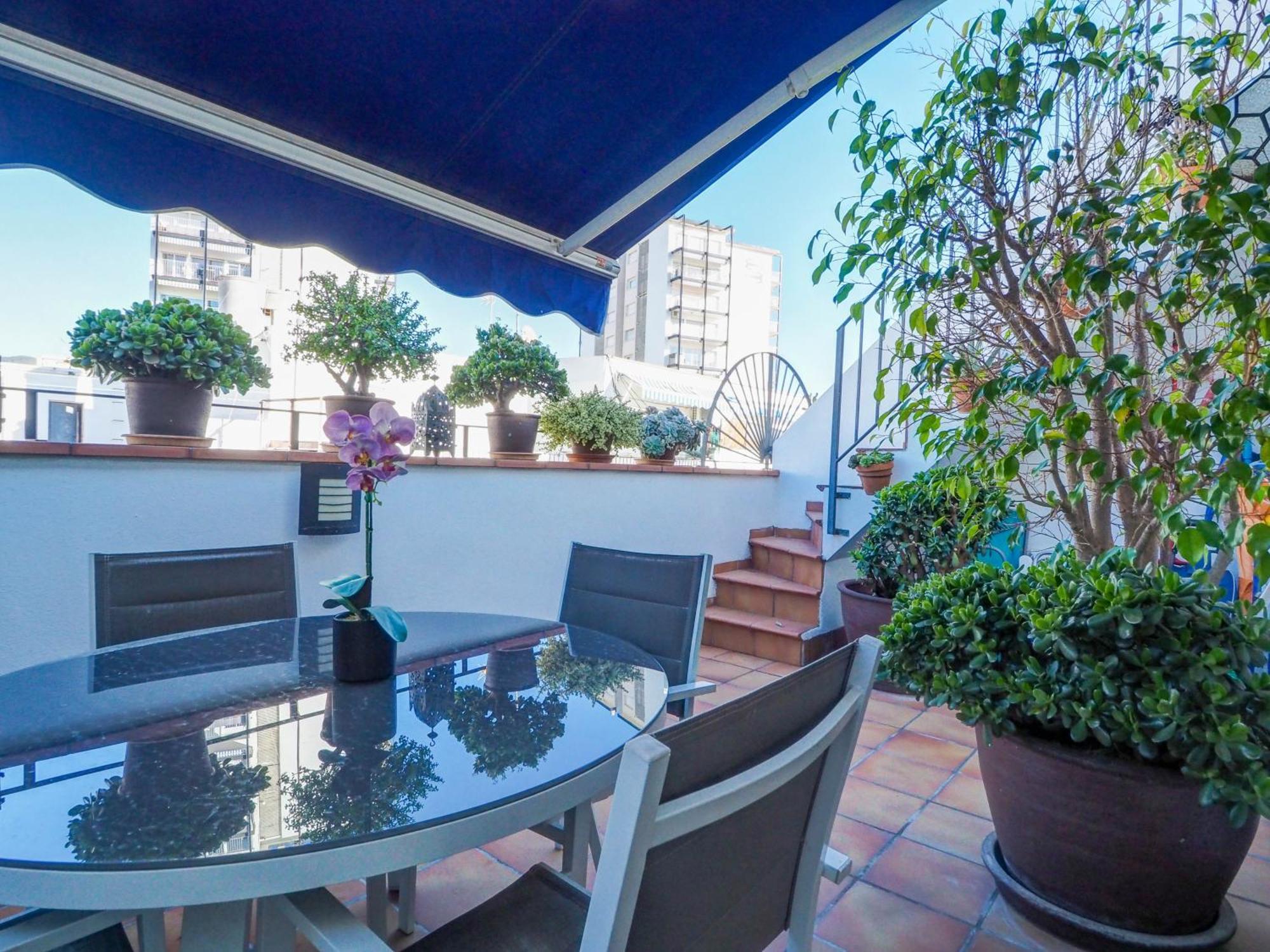 Benito Apartment By Hello Homes Σίτζες Εξωτερικό φωτογραφία