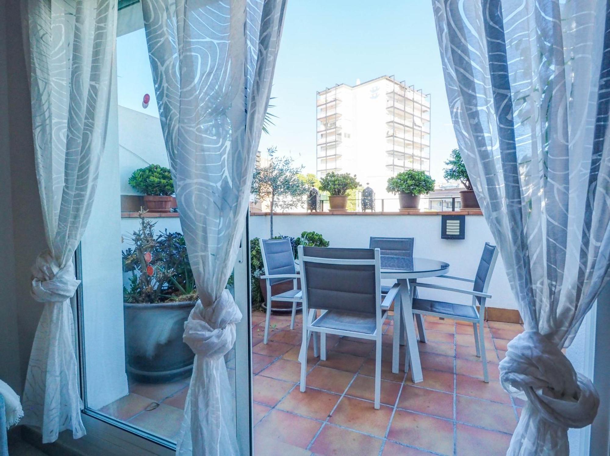 Benito Apartment By Hello Homes Σίτζες Εξωτερικό φωτογραφία